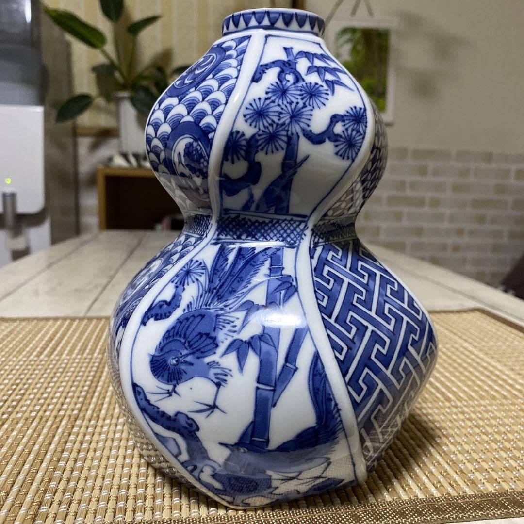 Amazon｜有田焼 哲斎作 ひょうたん型 大徳利 壺 花瓶｜徳利 オンライン通販